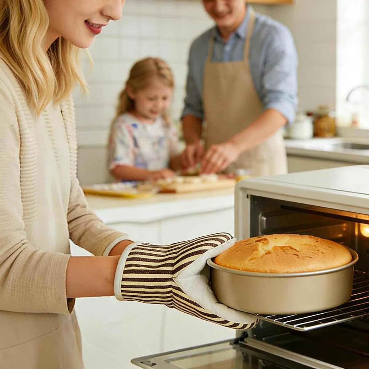 Heat Resistant Mini Oven Mitts 2-Pack - 500°F Heat Protection Cotton Striped Oven Gloves, Small Non-Slip Duckbill Design Mitt for Baking, Grilling, BBQ, Kitchen Pot Holders Set (5.5" x 7.1", Coffee)