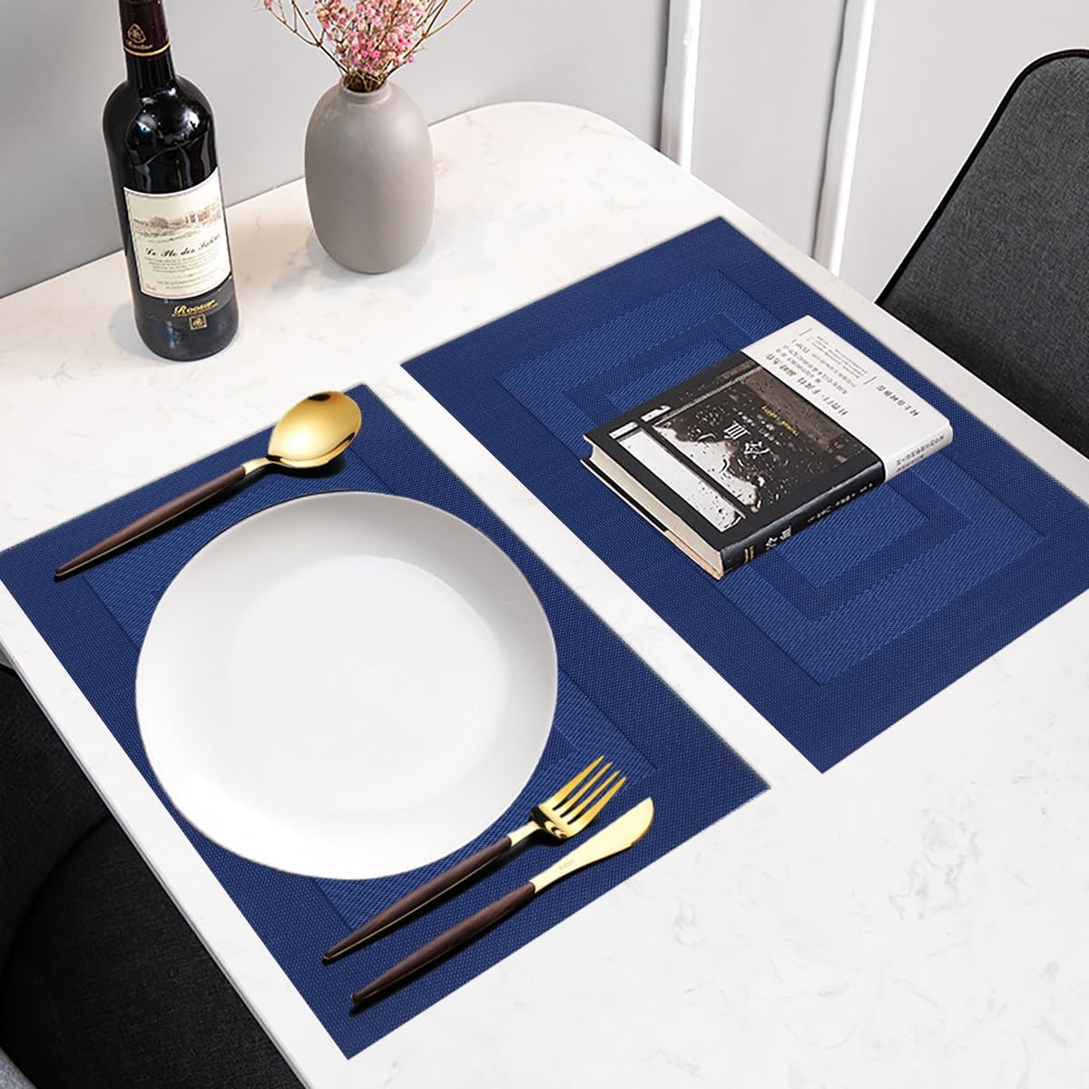 PIGCHCY Placemats,Washable Vinyl Woven Table Mats,Elegant Durable Placemats for Dining Table Set of 4 (18 x 12 inches, Navy Blue)