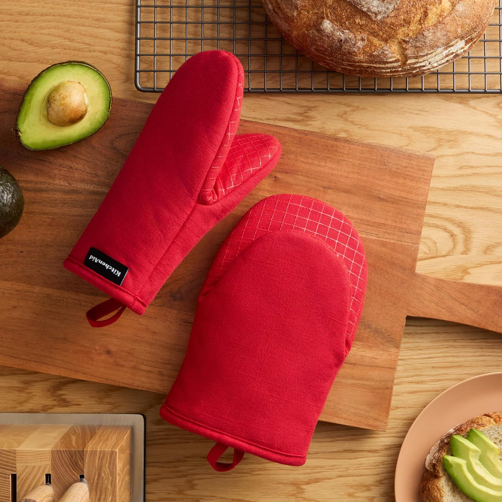 KITCHENAID Gourmet Series Gridlines Mini Oven Mitts 2-Pack Set, Heat Resistant up to 600°F, Soft Silicone Grip, Magnetic Cuff, Passion Red, 5.5"x9"