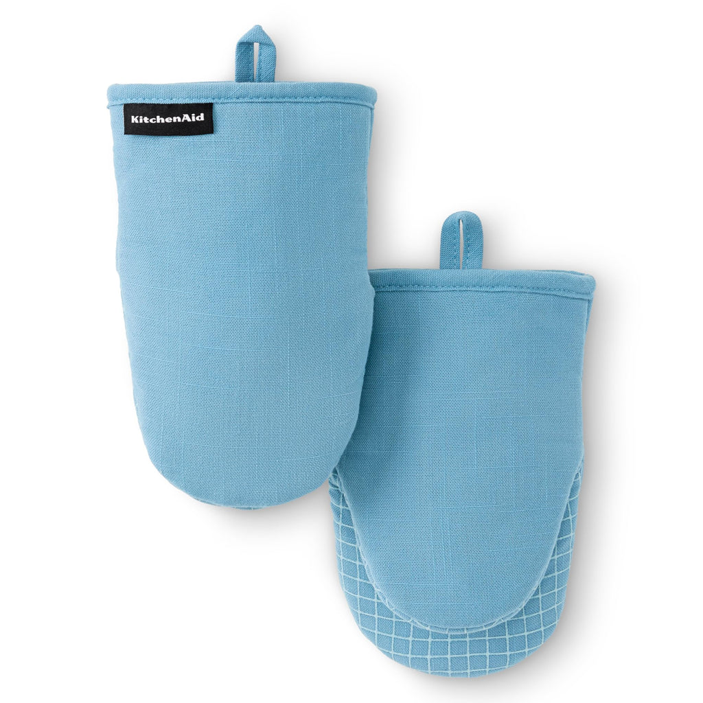 KITCHENAID Gourmet Series Gridlines Mini Oven Mitts 2-Pack Set, Heat Resistant up to 600°F, Soft Silicone Grip, Magnetic Cuff, Passion Red, 5.5"x9"