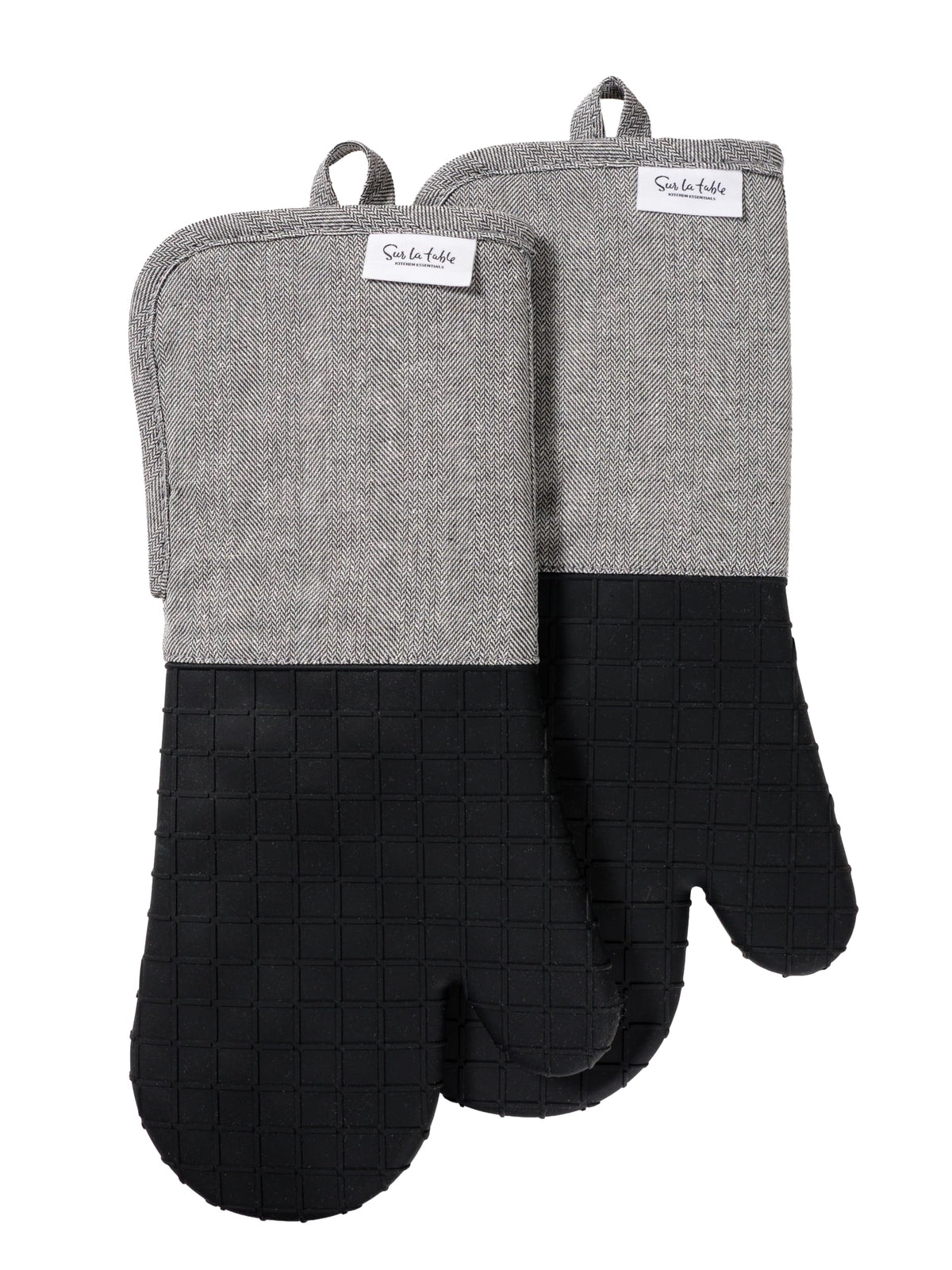Sur La Table Kitchen Essentials Set of 2 Silicone Oven Mitts, Heat Resistant to 550°F (Green)