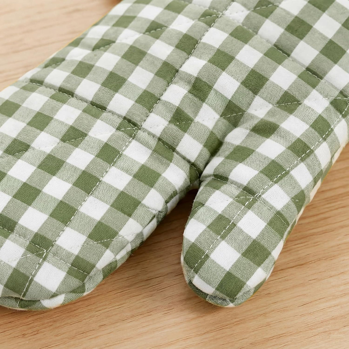 Twistover Ruffle Gingham Oven Mitts 2-Pack Set, Sage Green, 7"x13"