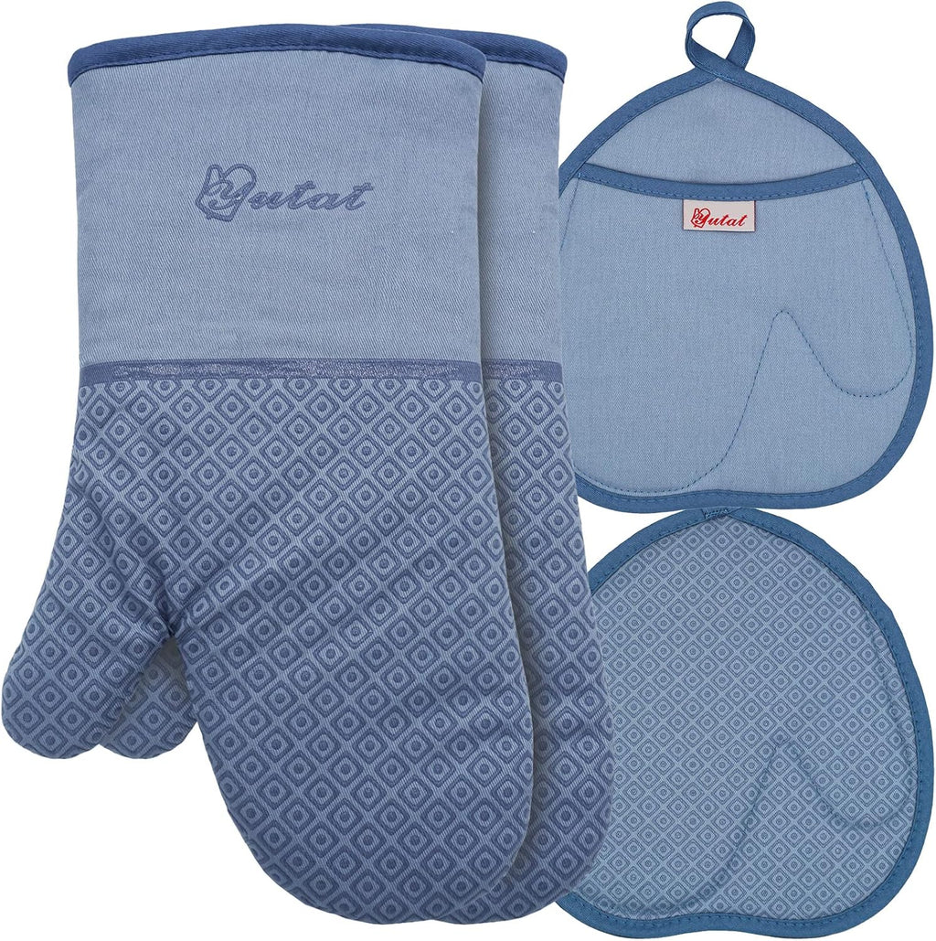 Yutat Silicone Oven Mitts - Oven Mitts and Pot Holders Sets Made of Non-Slip & BPA-Free Silicone, High Heat Resistant 500 Degrees, Perfect for Kitchen Cooking Baking BBQ, 4Pcs Set, Peak Green