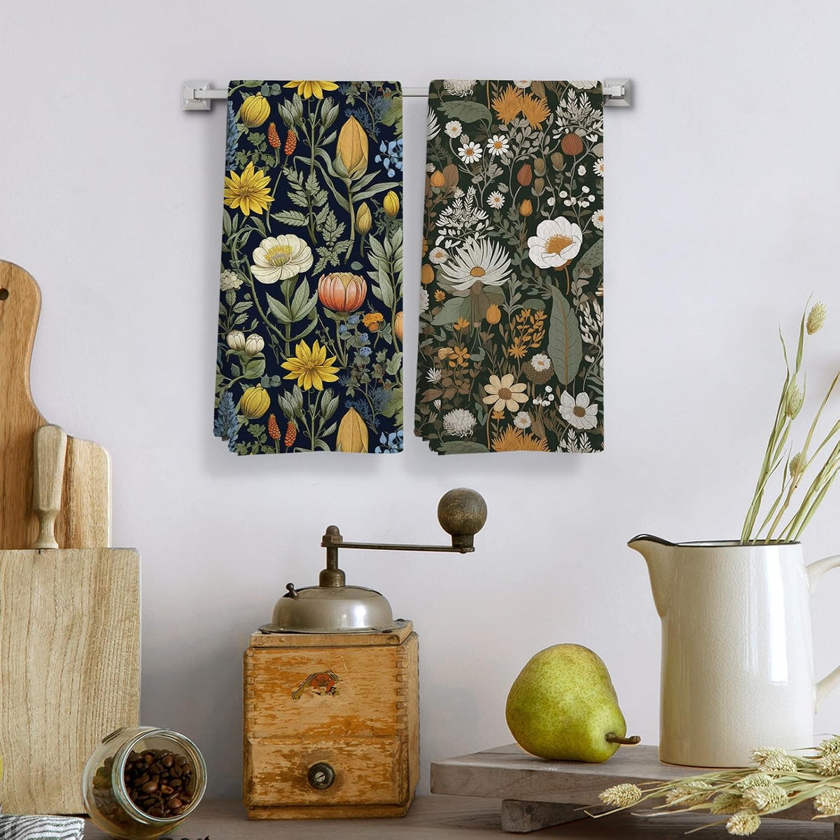 Vintage Boho Floral Kitchen Towels Set of 2, Retro Wildflowers Decorative Dish Tea Towels, Cottagecore Botanical Hand Towels for Bathroom, Cottagecore Floral Bathroom Decor, 16X24In