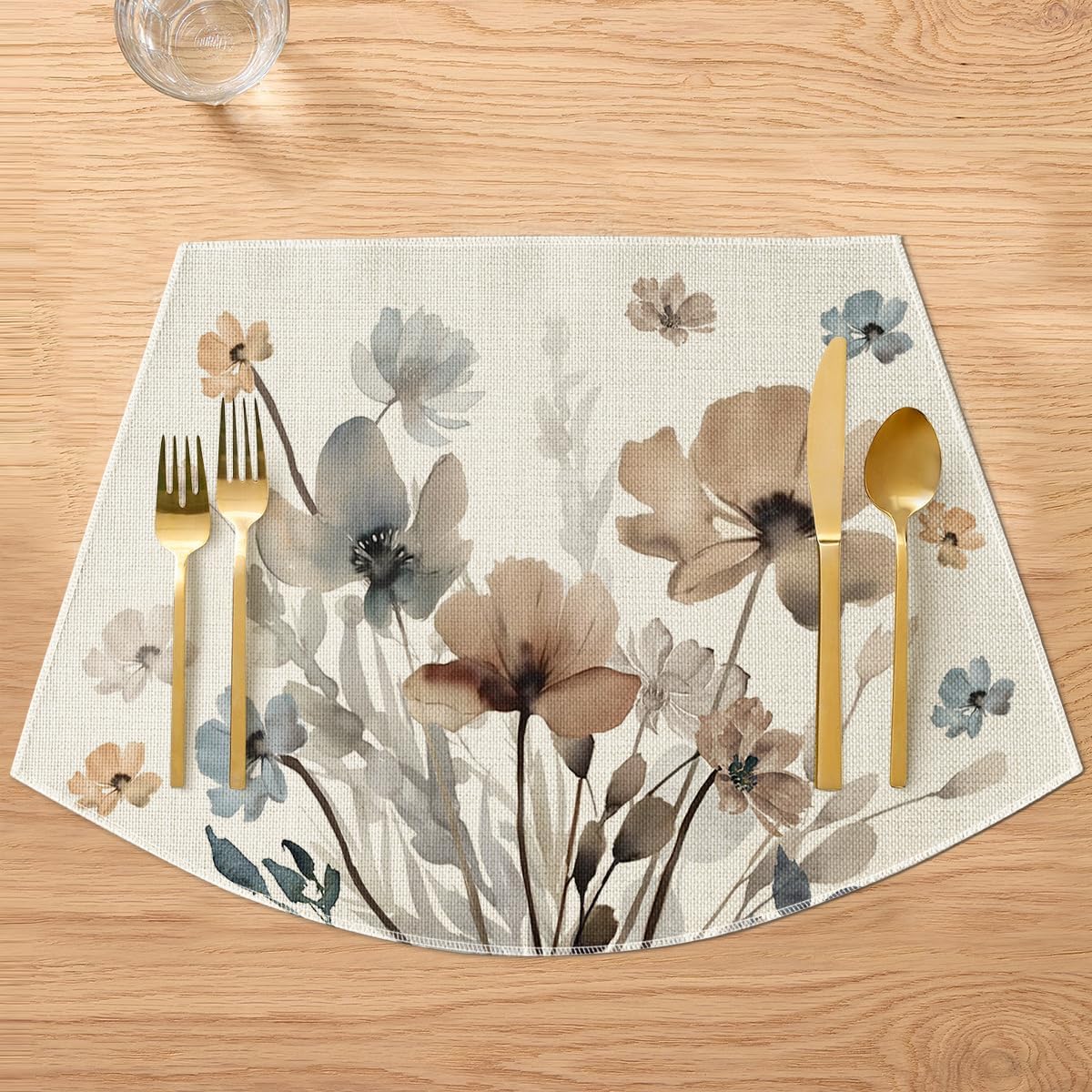 Artoid Mode Brown Poppy Floral Round Table Wedge Placemats Set of 4, Seasonal Kitchen Dining Table Decoration for Indoor Party Home