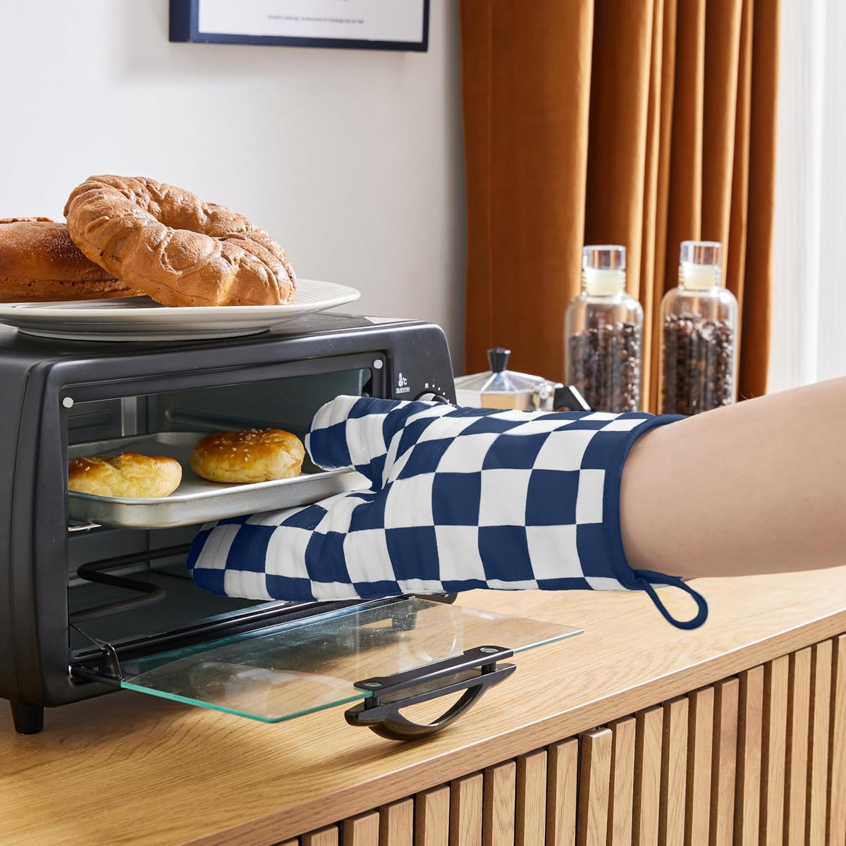 Ohocut Navy Blue Checkered Oven Mitts Heat Resistant, Vintage Retro Checkerboard Cute Oven Mitts, Non-Slip Silicone Kitchen Oven Gloves, 2-Pack Set, 7''x13''