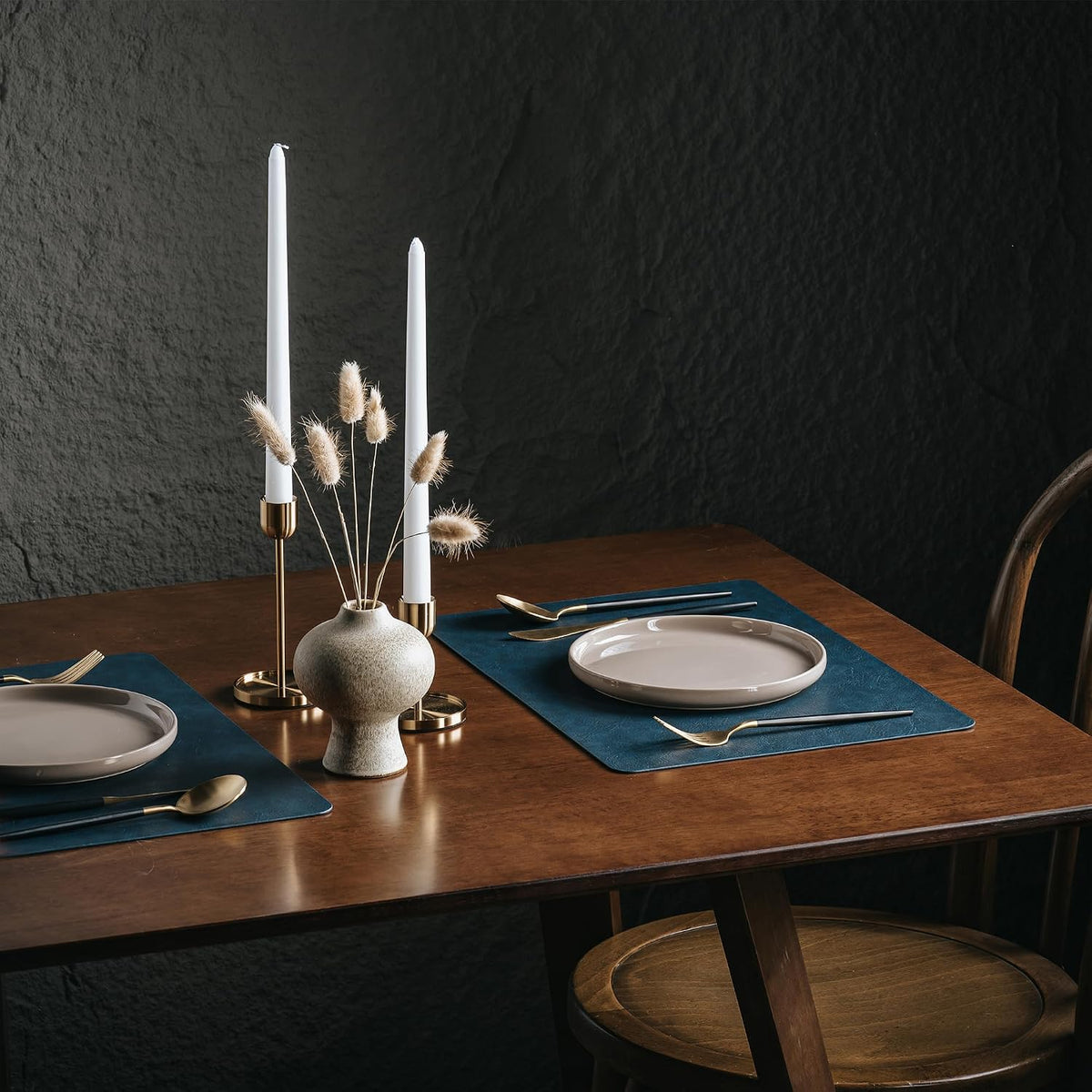 DOLOPL Placemats Set of 6, Reversible Dual-Color Faux Leather Place Mats