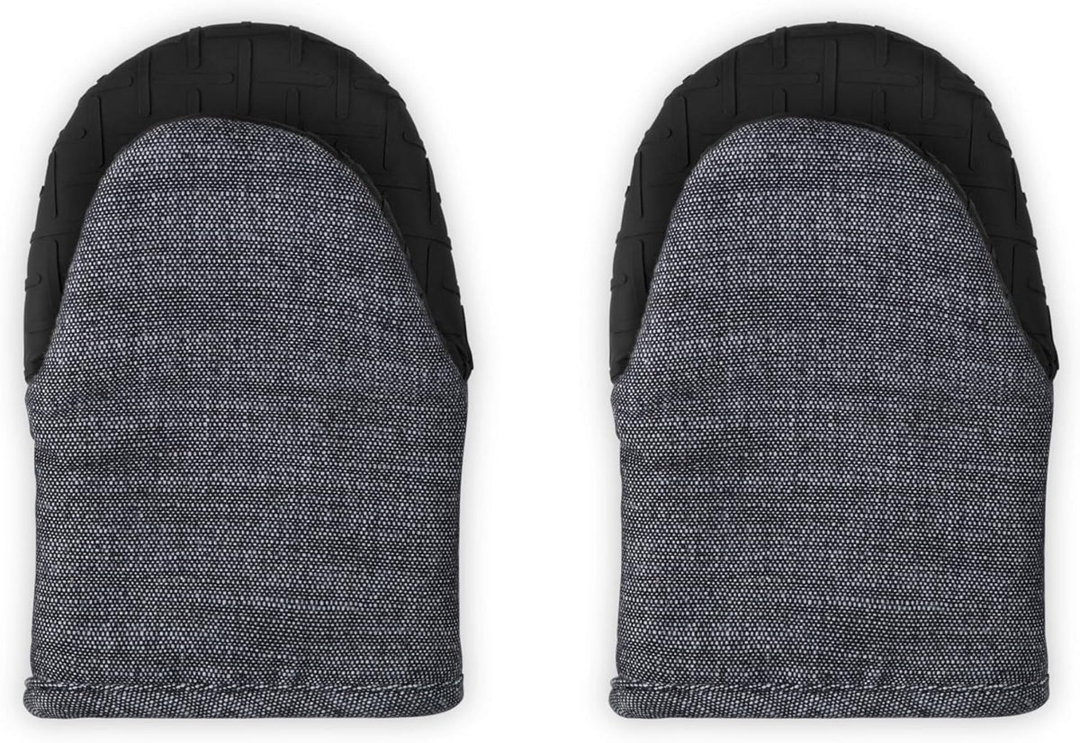 Le Creuset Set of 2 Mini Oven Mitts, 8", Charbon