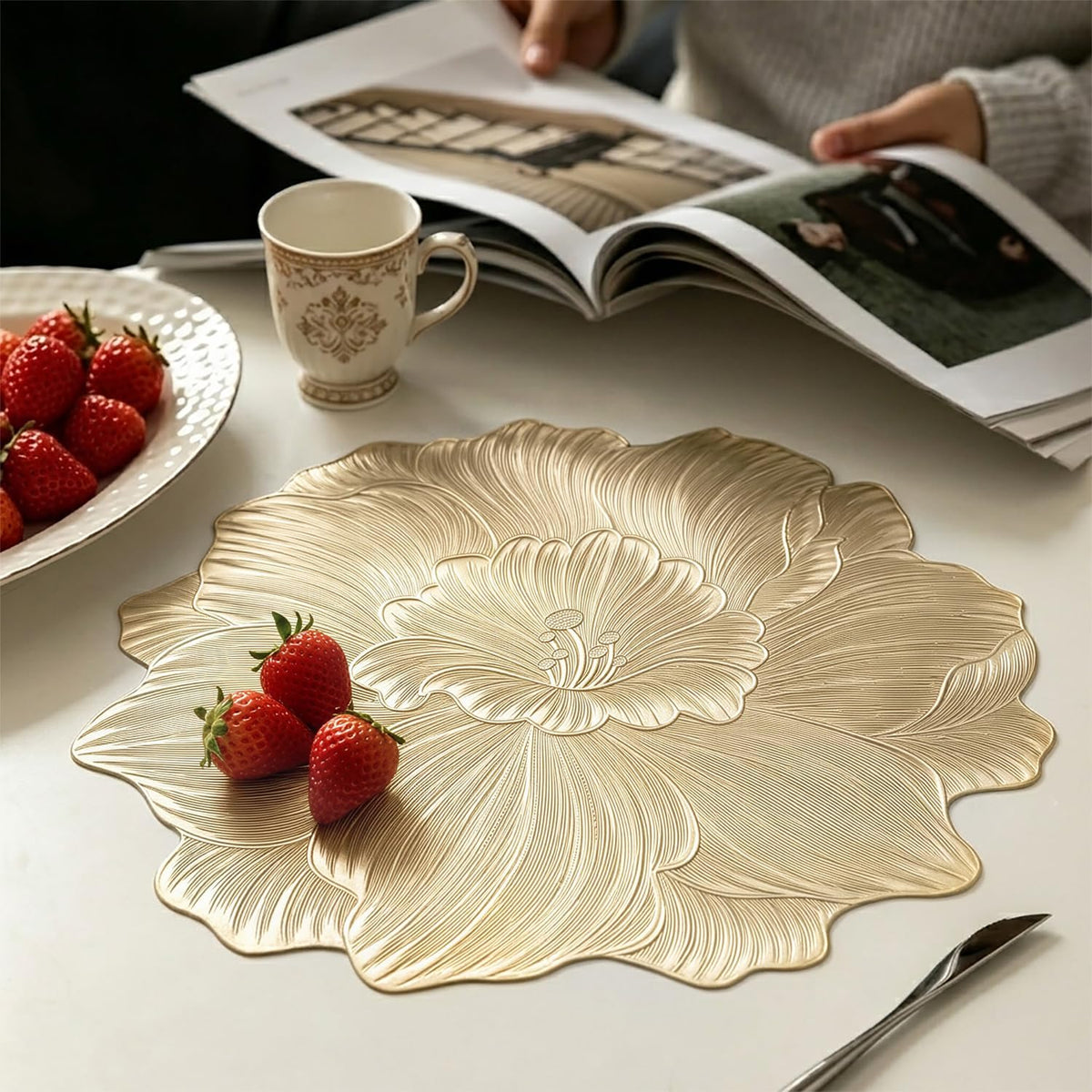 Quantum Love Camellia Gold Round Placemats Set of 6, 15 Inch PVC 3D Metallic Flower Table Mats, Wipeable Waterproof Non Slip Heat Resistant Placemats for Wedding Party Christmas Dining Table Decor