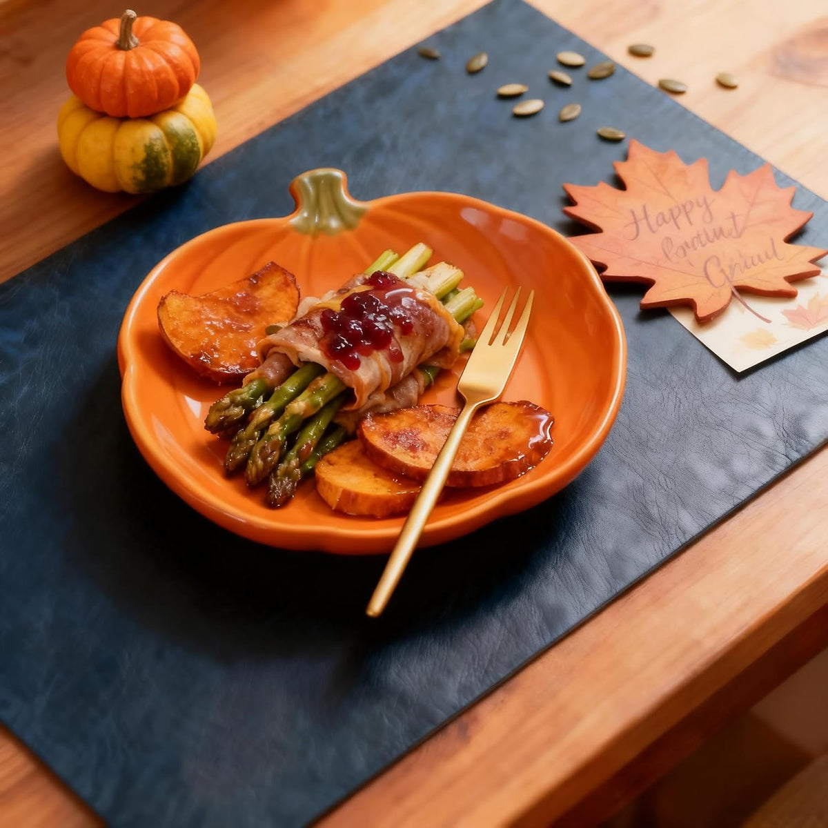 DOLOPL Placemats Set of 6, Reversible Dual-Color Faux Leather Place Mats