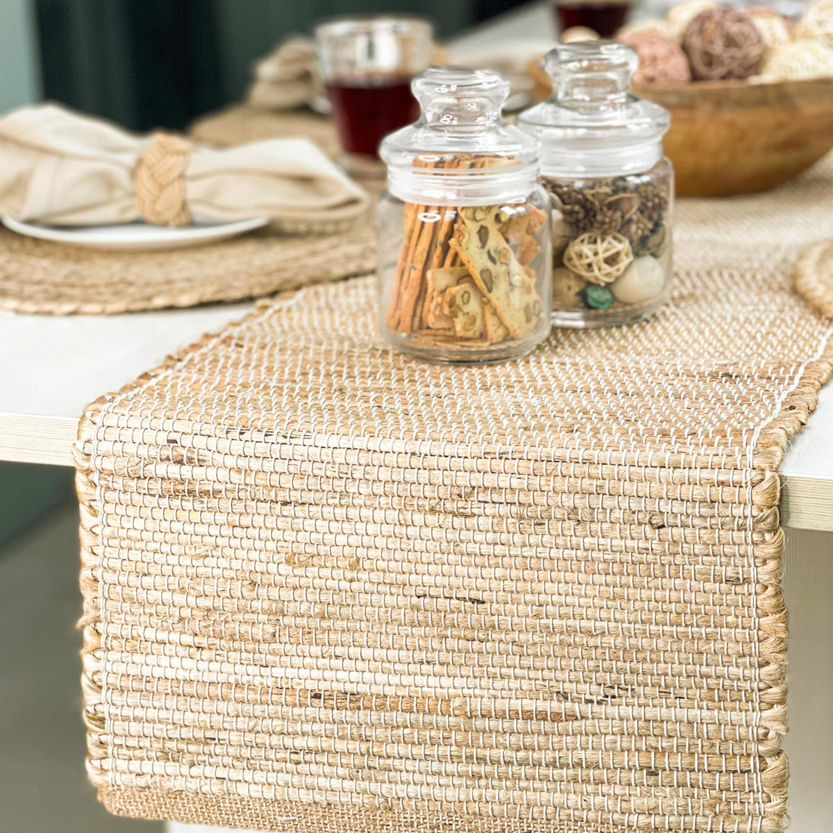 Chardin Home Eco-Friendly Natural Jute/Hemp Placemats 13''x''19, Set of 4 Natural/Beige Table Mats | Perfect for Holidays, Thanksgiving, Christmas, or Everyday Meals