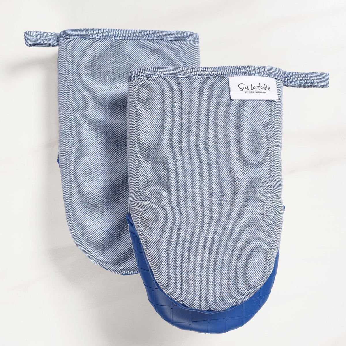 Sur La Table Kitchen Essentials Set of 2 Silicone Mini Oven Mitts, Heat Resistant to 550°F (Navy)